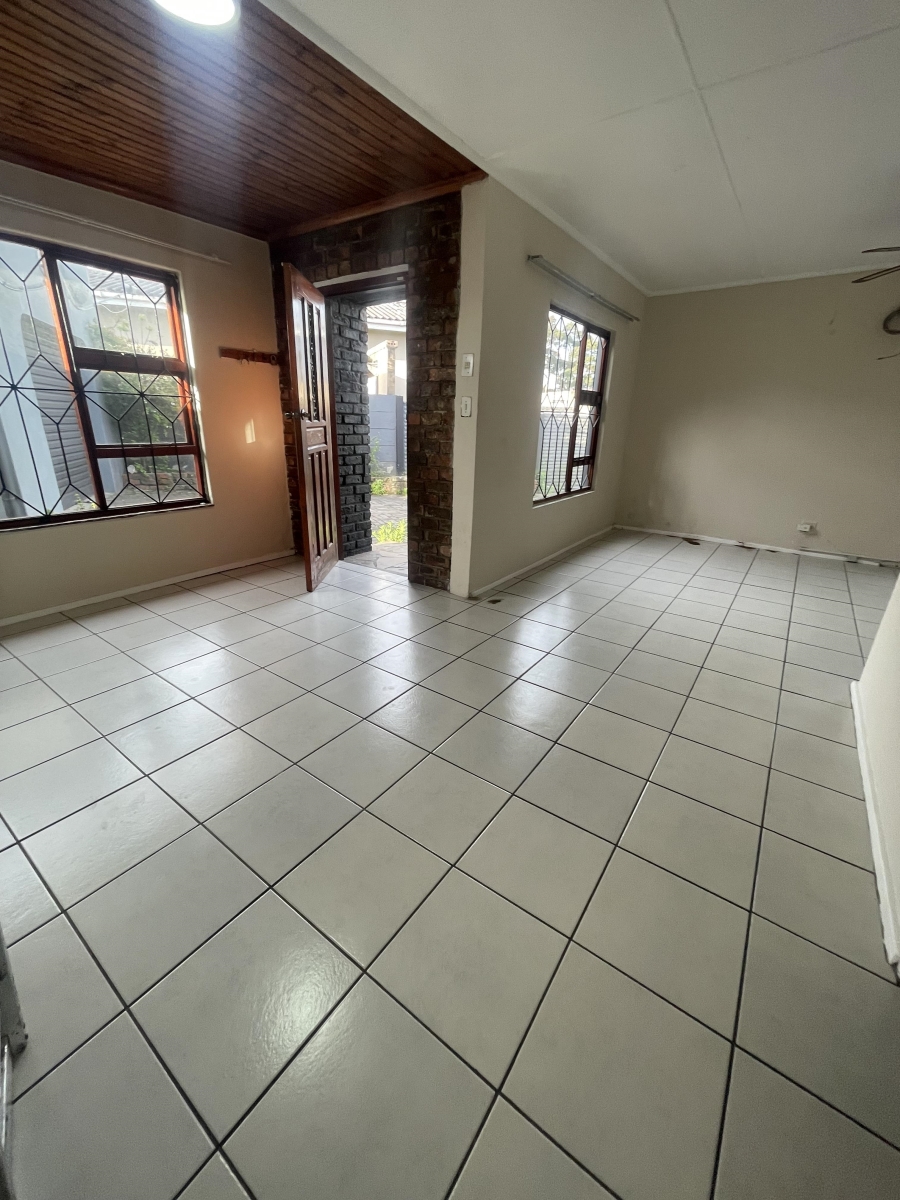 3 Bedroom Property for Sale in Braelyn Eastern Cape